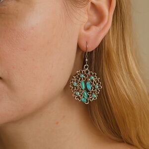 Floral Faux turquoise pierced earrings Silvertone round fish hook 1.25” dangle